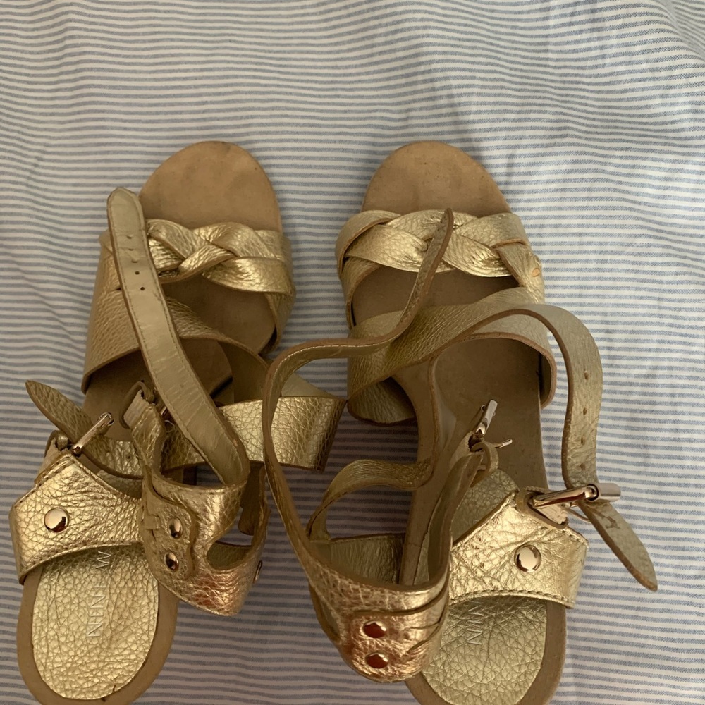 Shoes - Picture 4 of 5